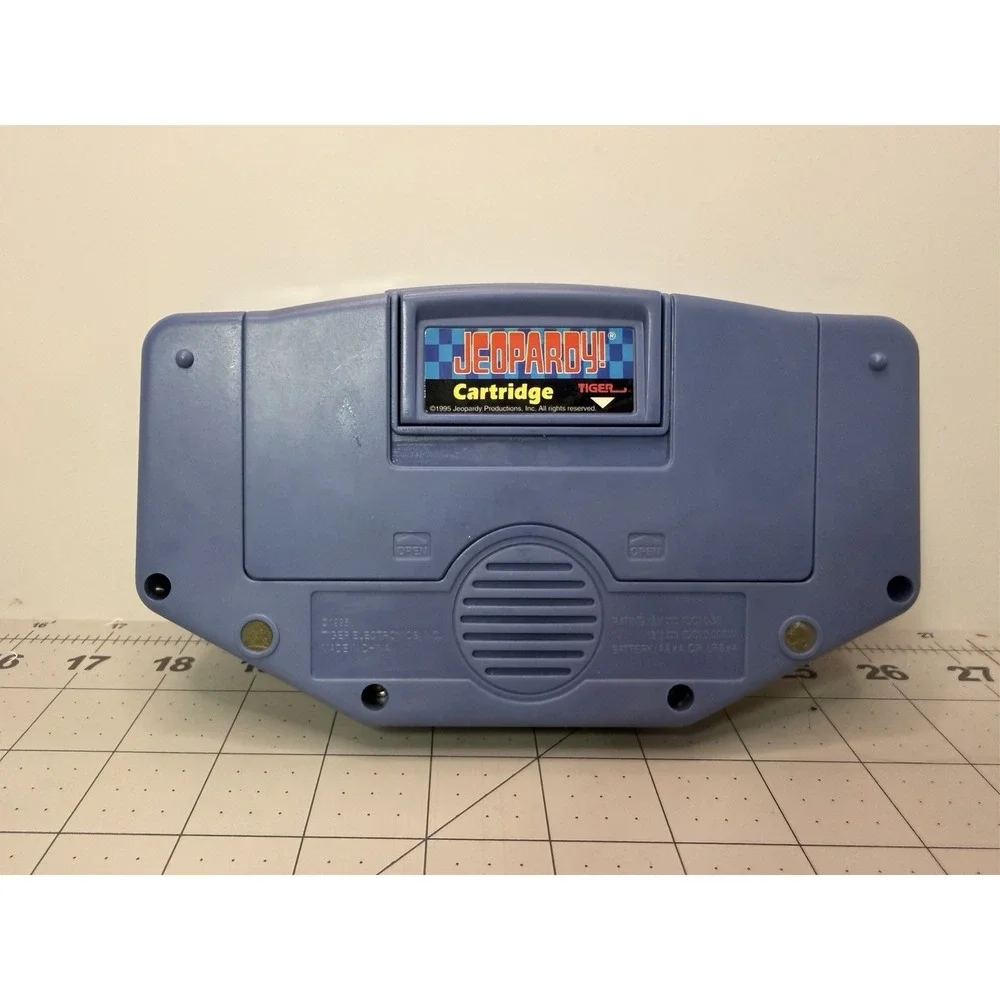 1995 Tiger Electronic Jeopardy Handheld Game Console w/Cartridge Vintage Tested